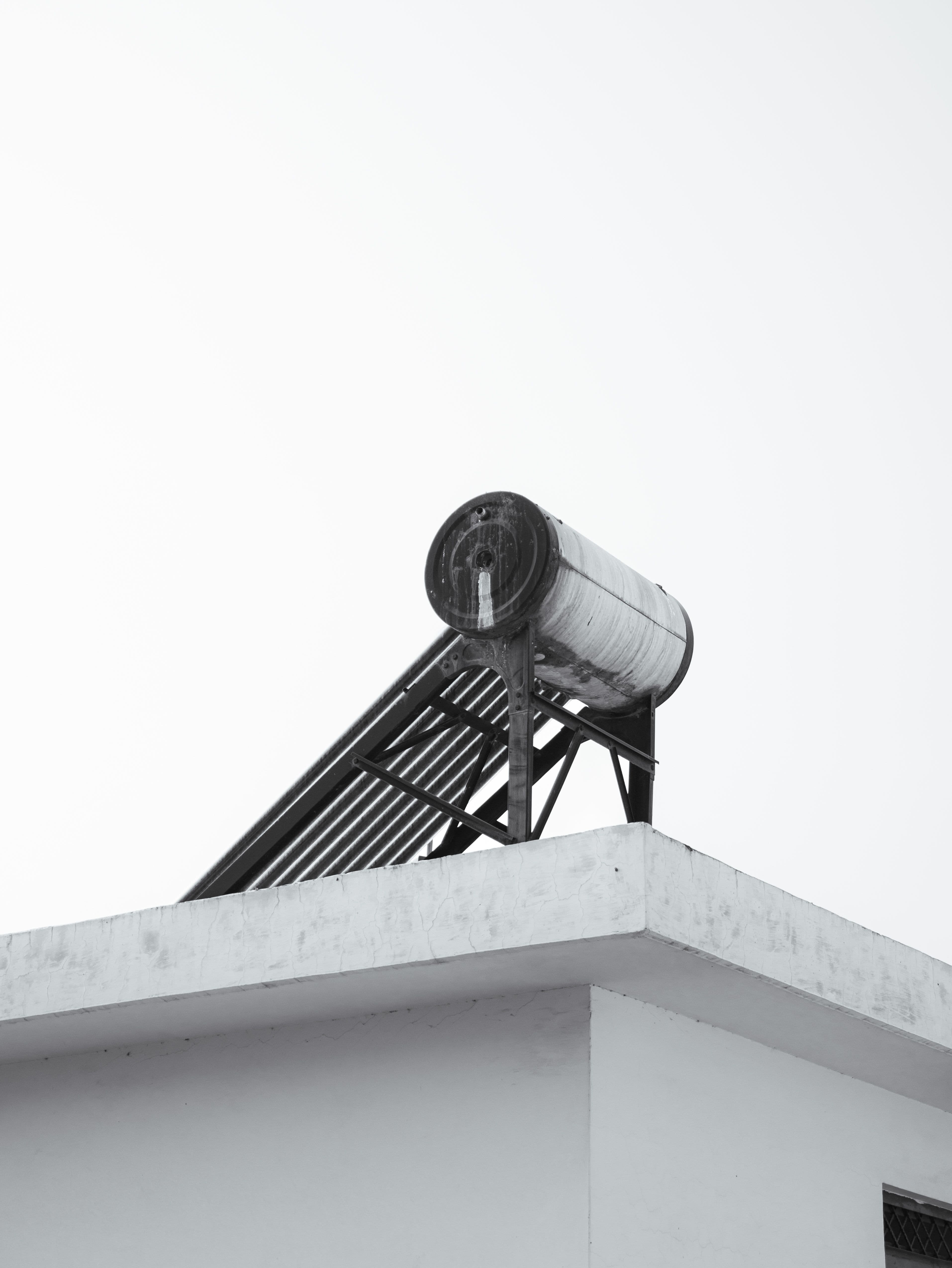 Solar water heater system